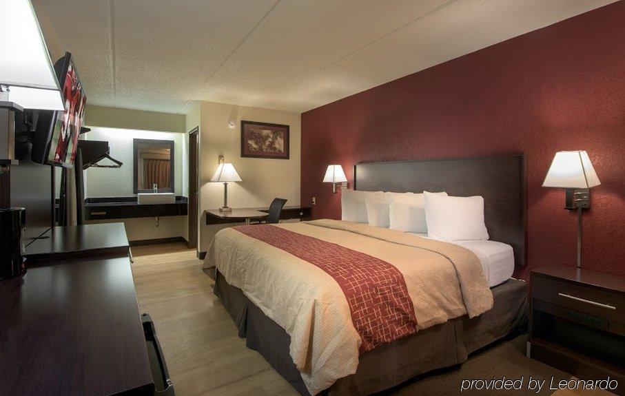 Red Roof Inn Columbia East - Ft Jackson Exterior photo