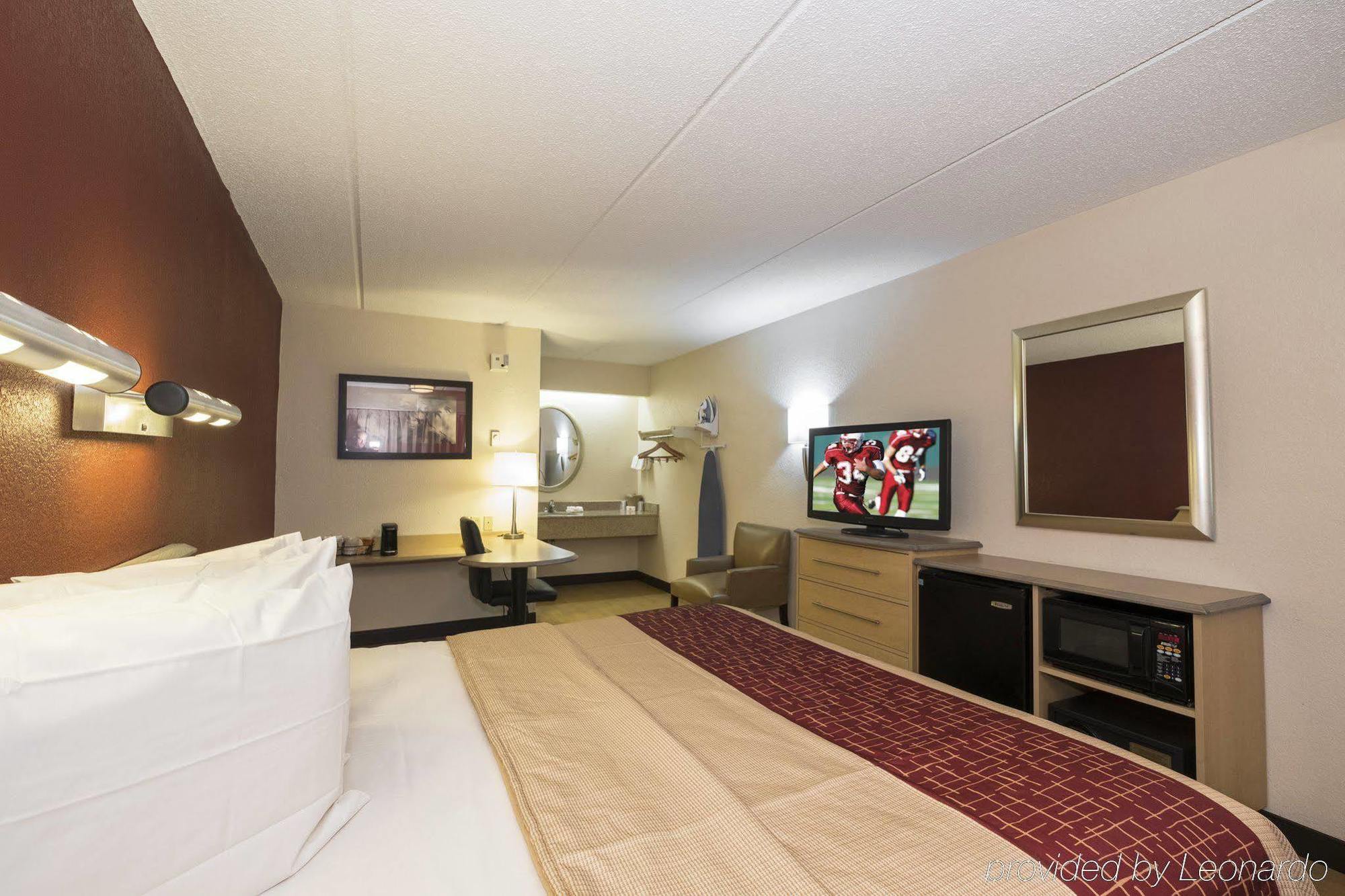 Red Roof Inn Columbia East - Ft Jackson Exterior photo