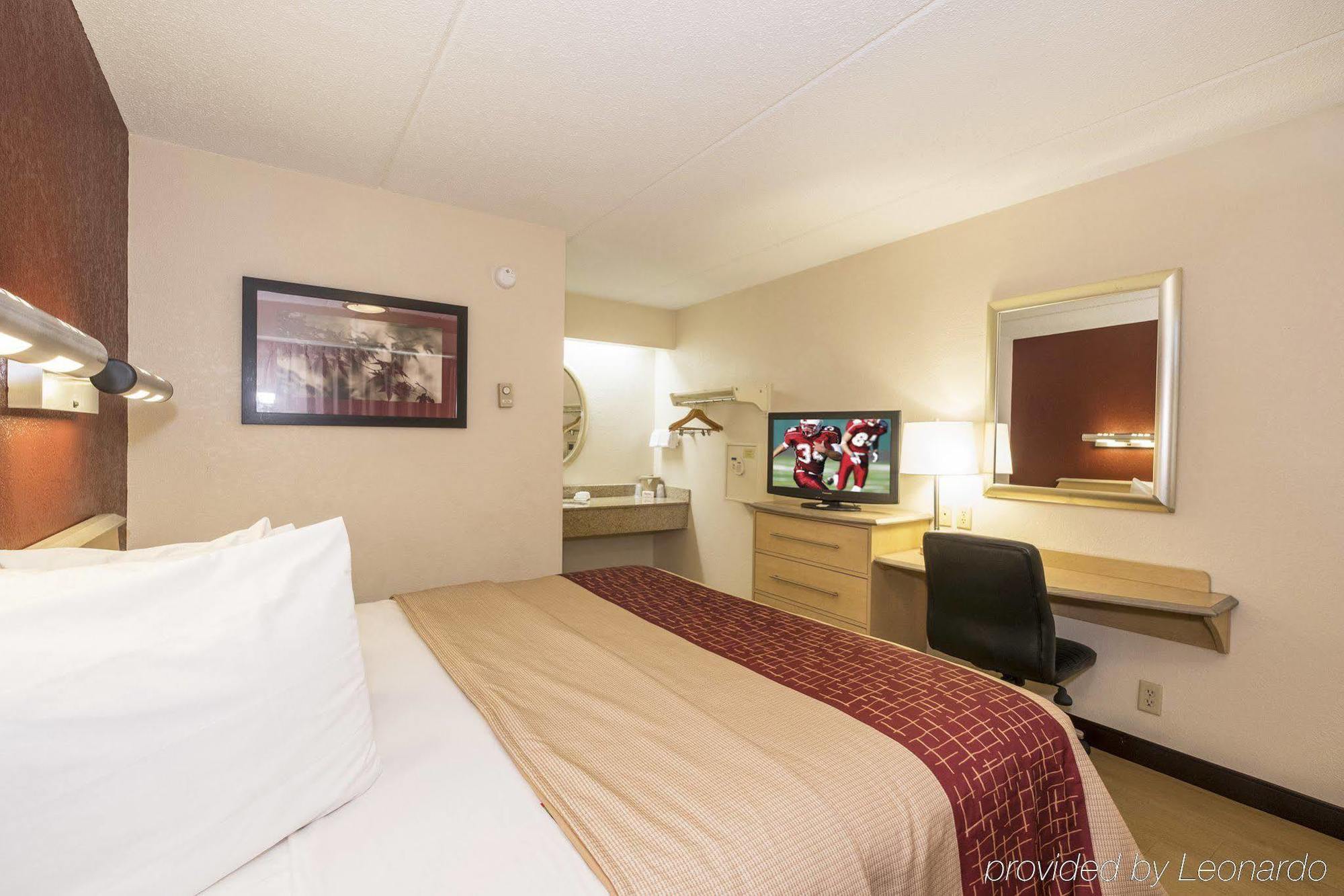 Red Roof Inn Columbia East - Ft Jackson Exterior photo