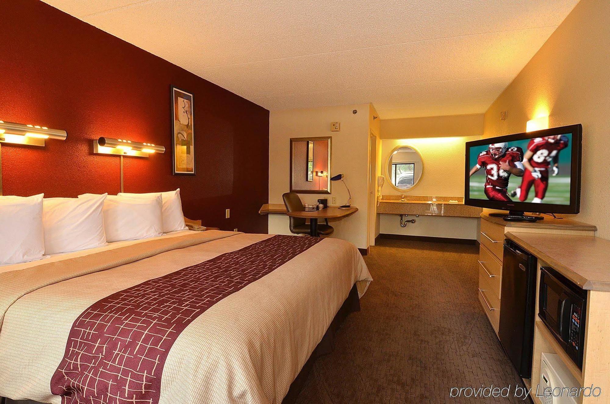 Red Roof Inn Columbia East - Ft Jackson Exterior photo
